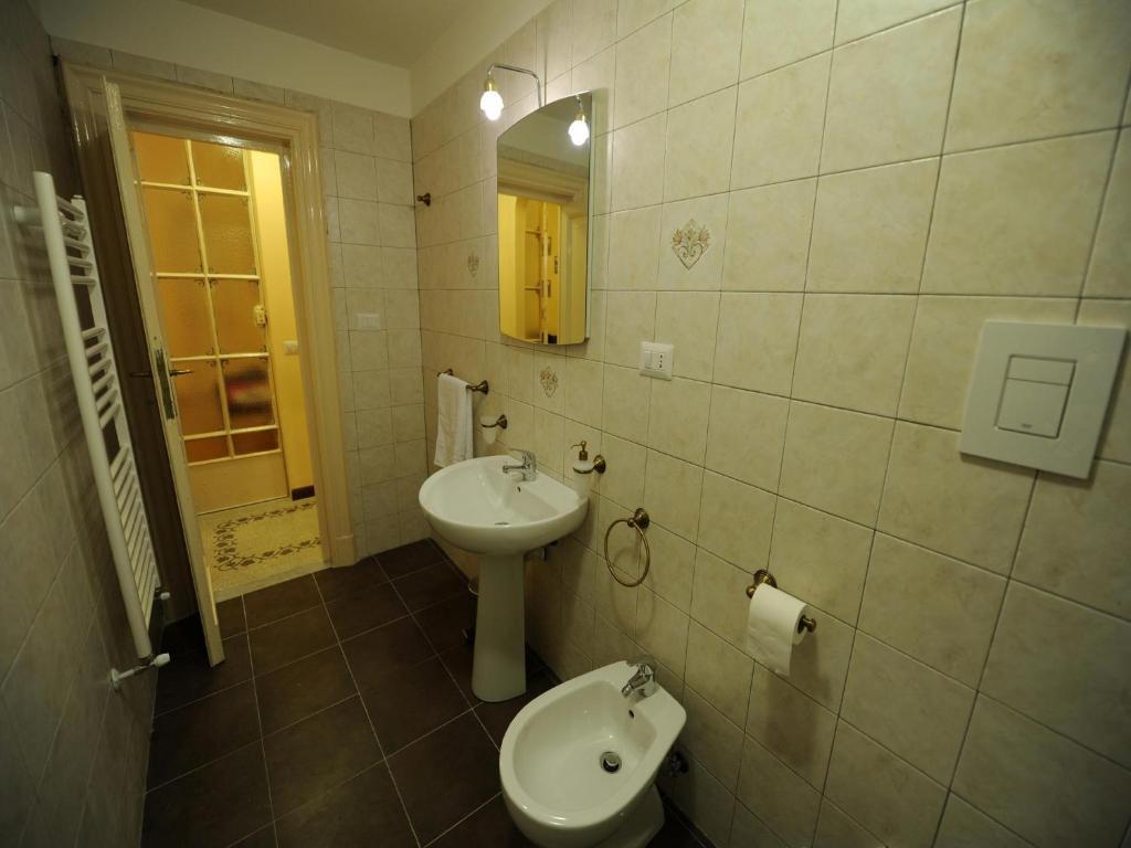 Barone Bed And Breakfast Salerno Szoba fotó
